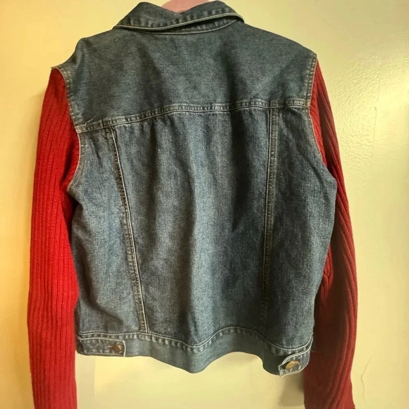 Analogy women’s Button up Jean Denim jacket with red knit sleeves size large - Picture 2 of 4